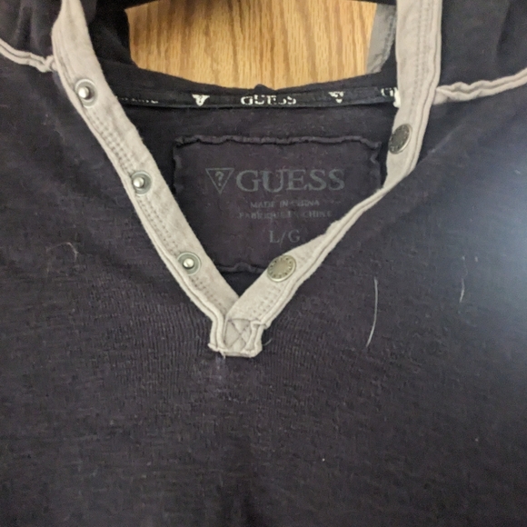 Guess half button hoodie - Picture 2 of 5